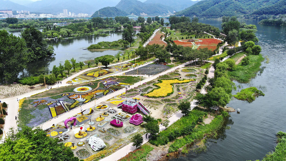 Jarasum Island in Gapyeong, a scenic spot for camping and water activities in South Korea