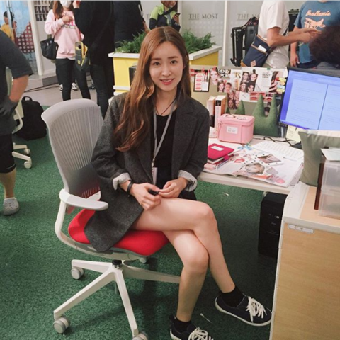 Cha Jung-won's Instagram feed highlighting her daily stylish ensembles.