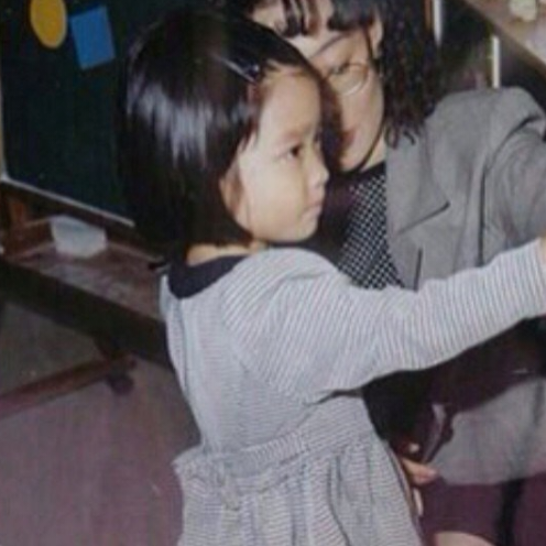 Cha Ju-young styled in the bomber jacket with wide-leg trousers, creating a balanced and fashionable silhouette.