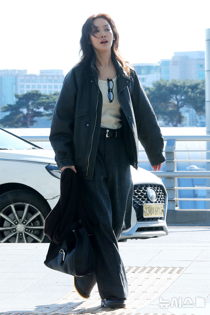 Cha Ju-young smiling, demonstrating the approachable side of her style.