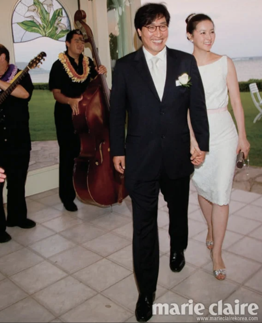 The elegant silhouette of the Hermès Bombay bag.