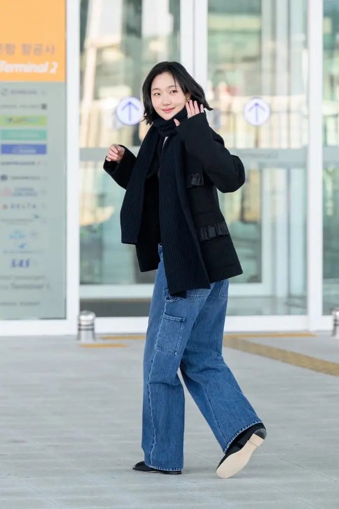 Kim Go-eun's versatile styling of a Chanel piece, suitable for various occasions.